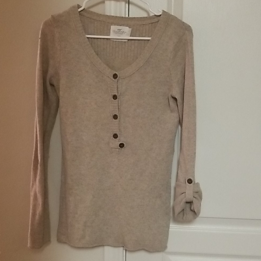 Tan Sweatershirt